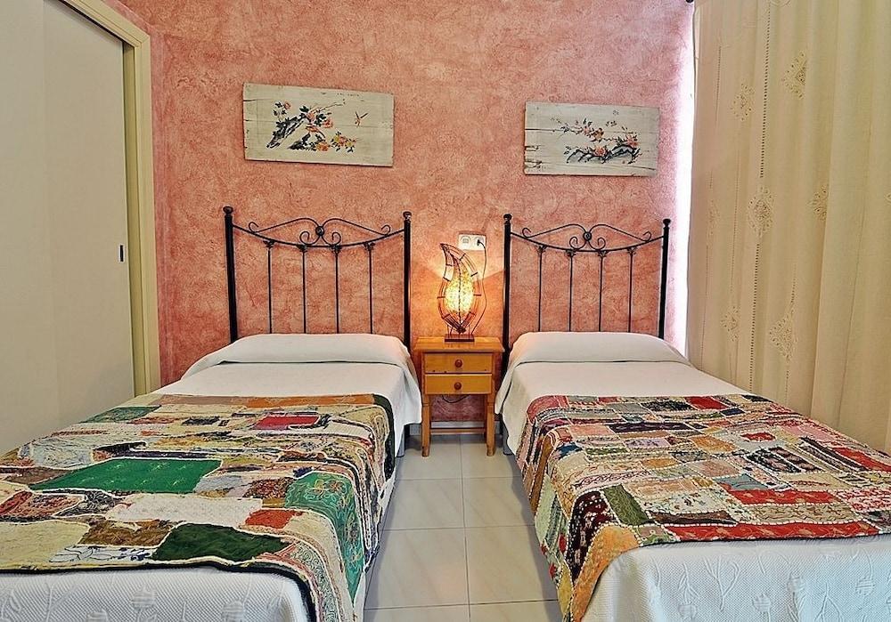 Apartamentos Cel Blau Santa Eularia des Riu Luaran gambar
