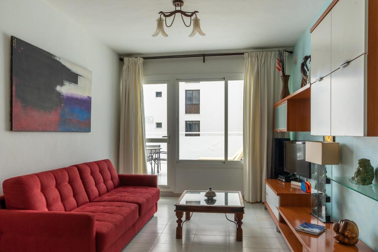Apartamentos Cel Blau Santa Eularia des Riu Luaran gambar