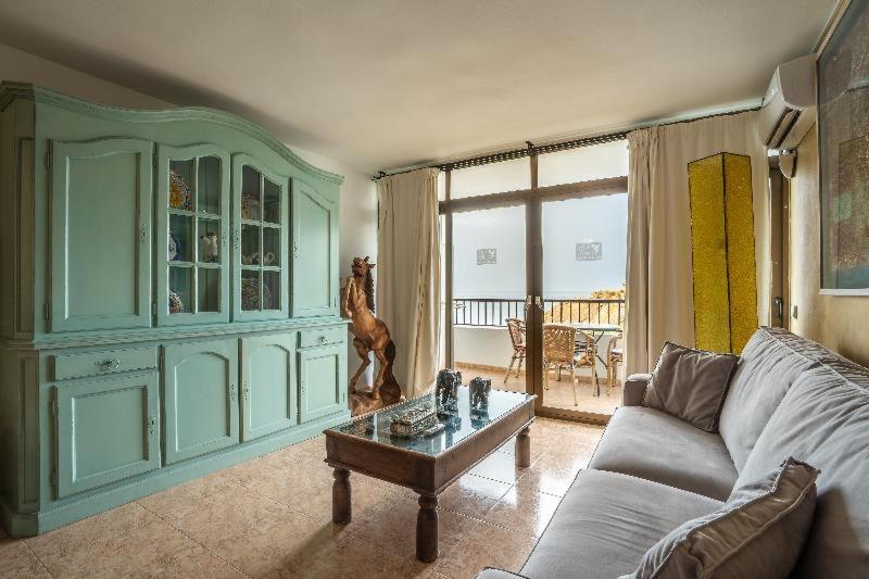 Apartamentos Cel Blau Santa Eularia des Riu Bilik gambar