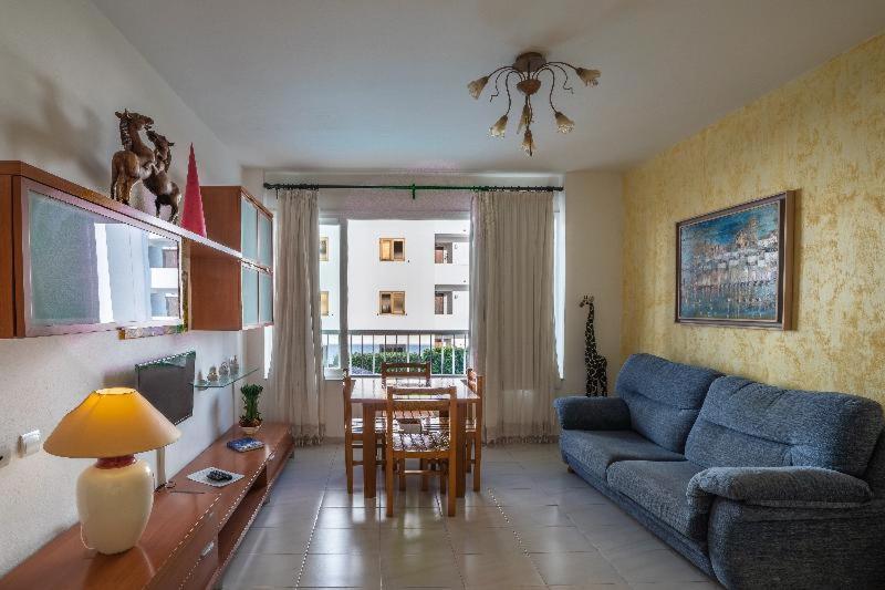 Apartamentos Cel Blau Santa Eularia des Riu Bilik gambar