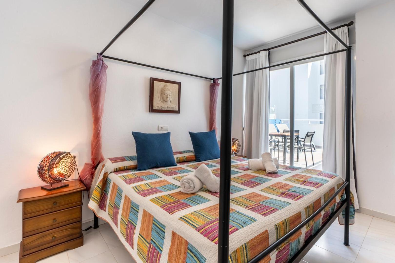 Apartamentos Cel Blau Santa Eularia des Riu Luaran gambar