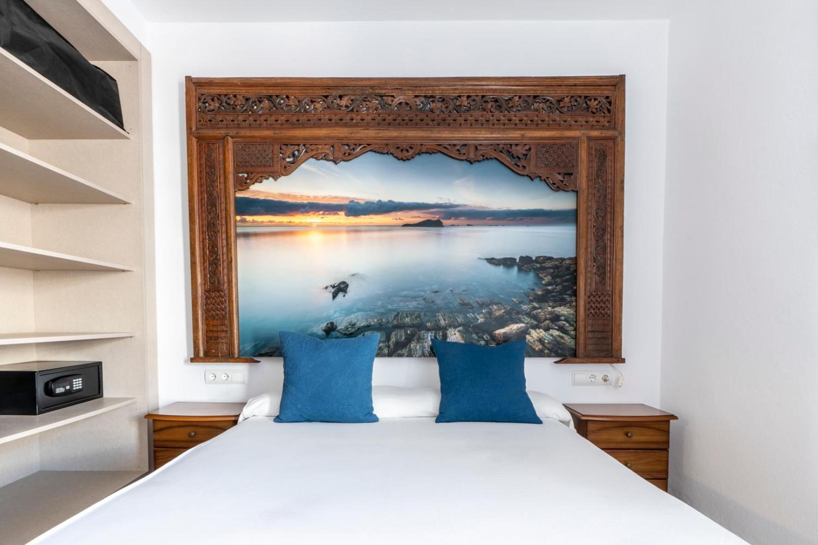 Apartamentos Cel Blau Santa Eularia des Riu Bilik gambar