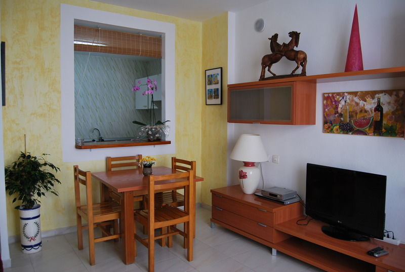 Apartamentos Cel Blau Santa Eularia des Riu Luaran gambar